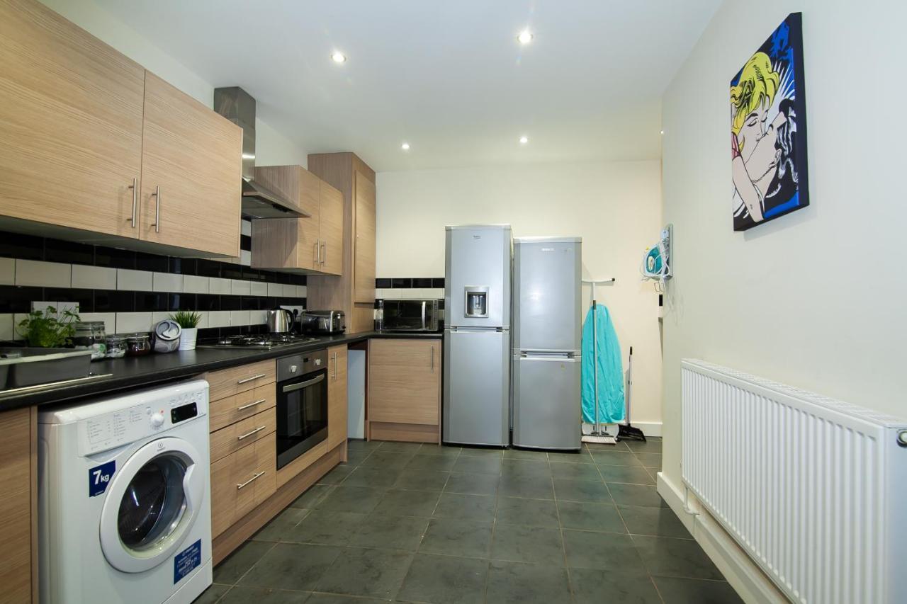 Casa Fresa Franks Serviced Accommodation 利物浦 外观 照片