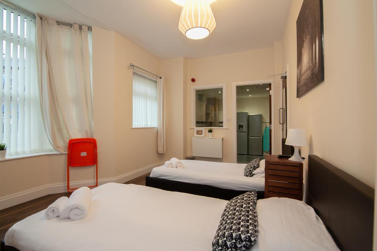 Casa Fresa Franks Serviced Accommodation 利物浦 外观 照片