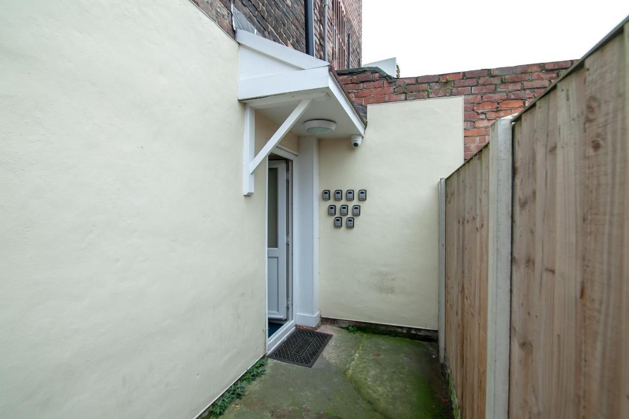 Casa Fresa Franks Serviced Accommodation 利物浦 外观 照片