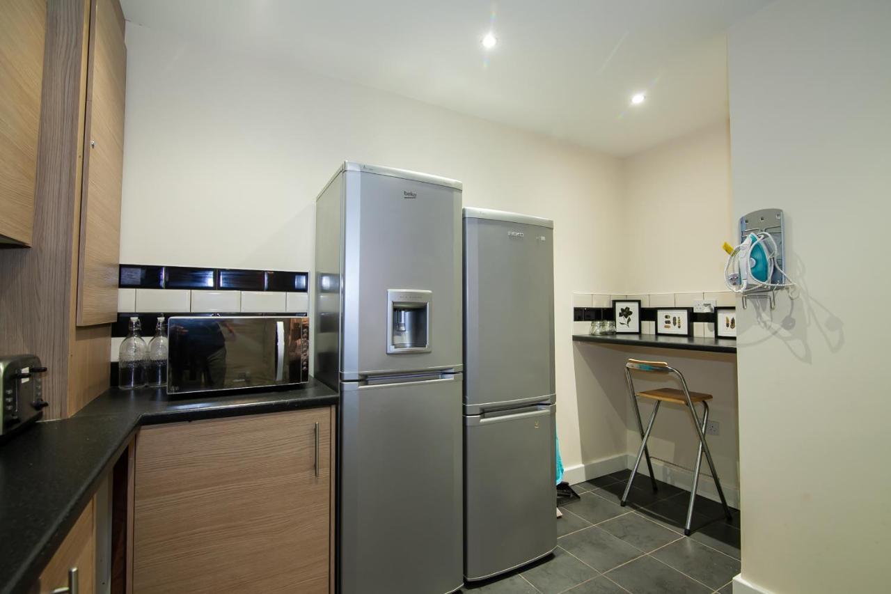 Casa Fresa Franks Serviced Accommodation 利物浦 外观 照片