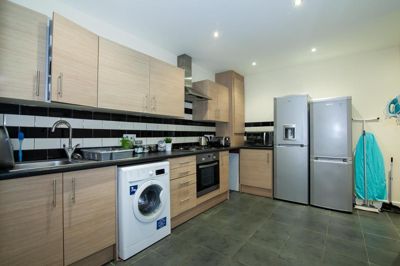 Casa Fresa Franks Serviced Accommodation 利物浦 外观 照片